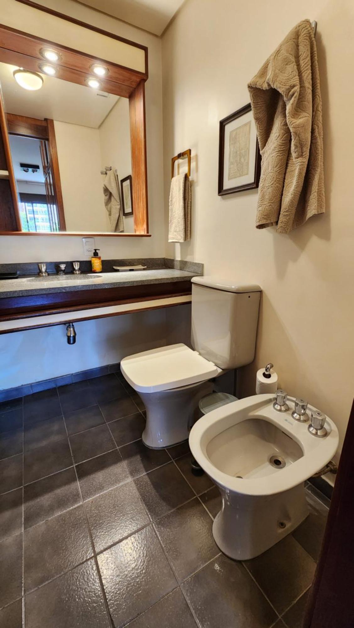 Lorena - Cozy Flat With Balcony Apartment *